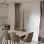 Villa Villa Lago *