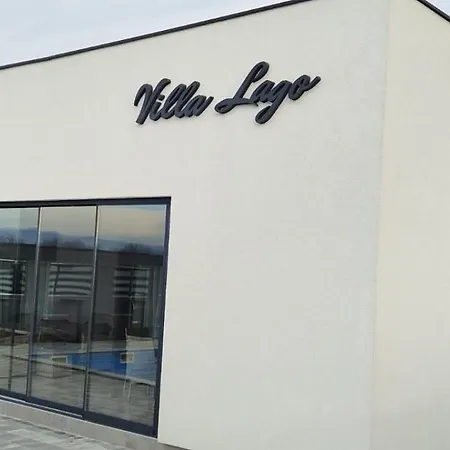 Villa Villa Lago